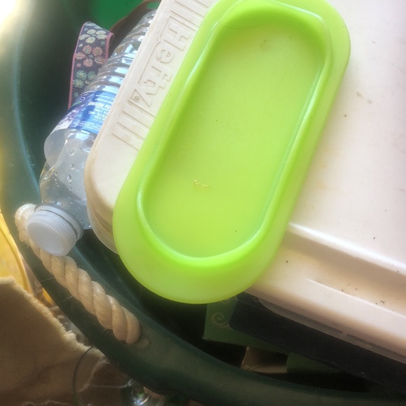 Tupperware - Picture 3 of 6